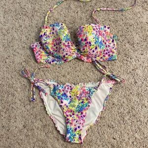 Victoria’s secret bikini set